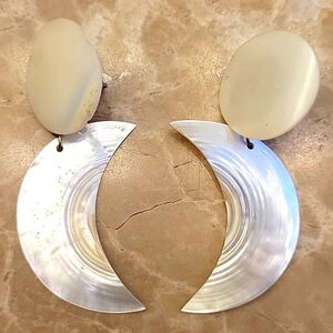 Mother of Pearl Crescent-shaped Ivory Pierced Dangling Earrings